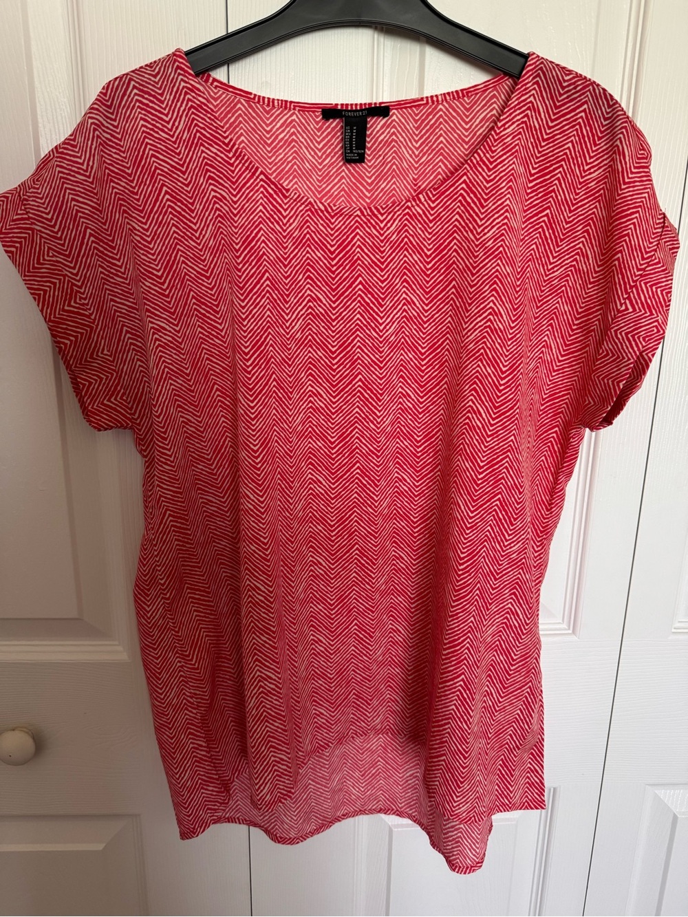 Forever 21 Pink Chevron Short Sleeve Blouse - size medium